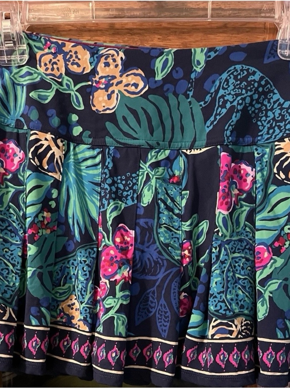 Lilly Pulitzer Luxletic Navy Floral Circle Short Skort Green & Pink Botanical